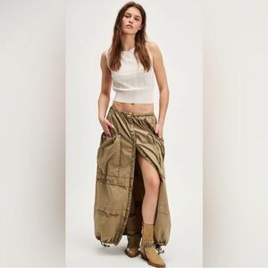 NWT Free People S Eloise Maxi Skirt in Caiman Army Parachute Style New